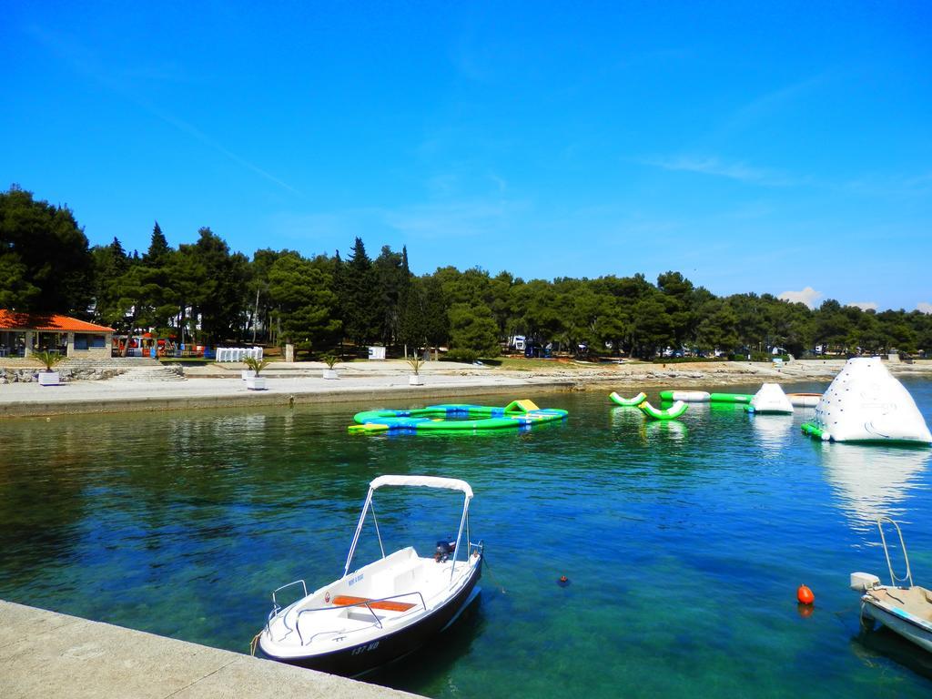 Apartments Nautica II Novigrad Istria Exteriör bild