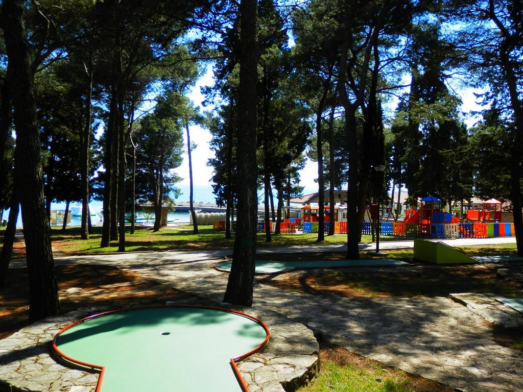 Apartments Nautica II Novigrad Istria Exteriör bild